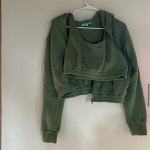 Three Piece Green Set